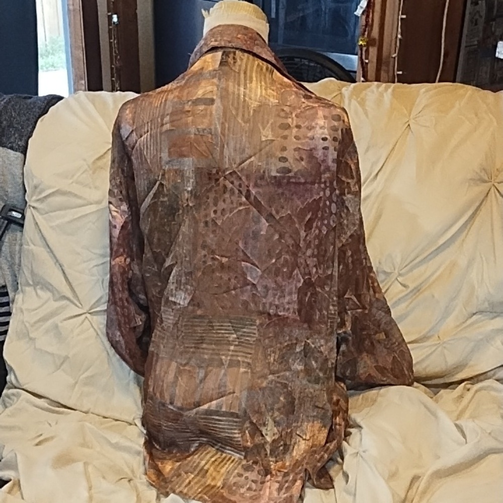Gloria Lance Abstract Patterned Blouse and Tank Set - Picture 3 of 4